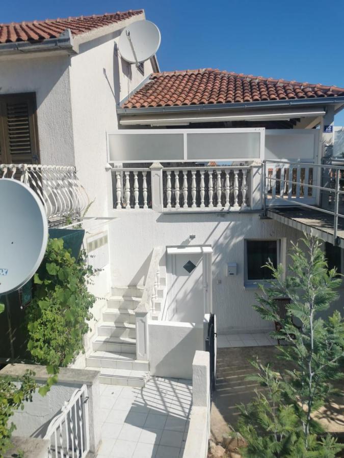 Roses Apartment Brac Sutivan Exterior foto